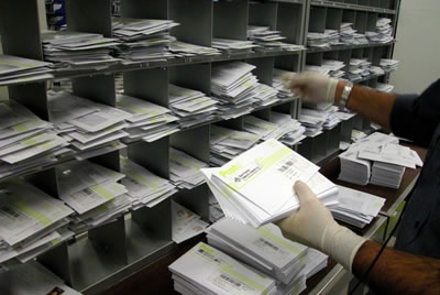 Poste italiane snobba le esigenze dei cittadini Poste italiane snobba le esigenze dei cittadini